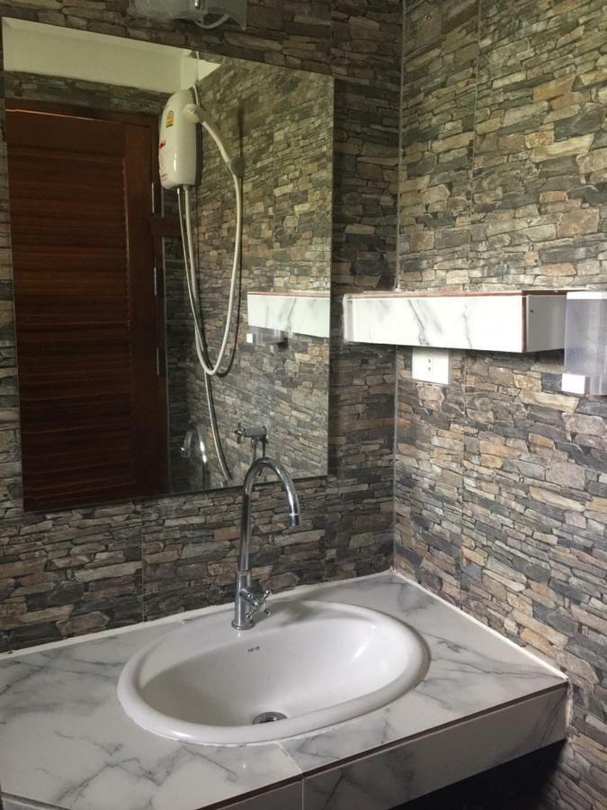 Mint Guesthouse Тау Экстерьер фото